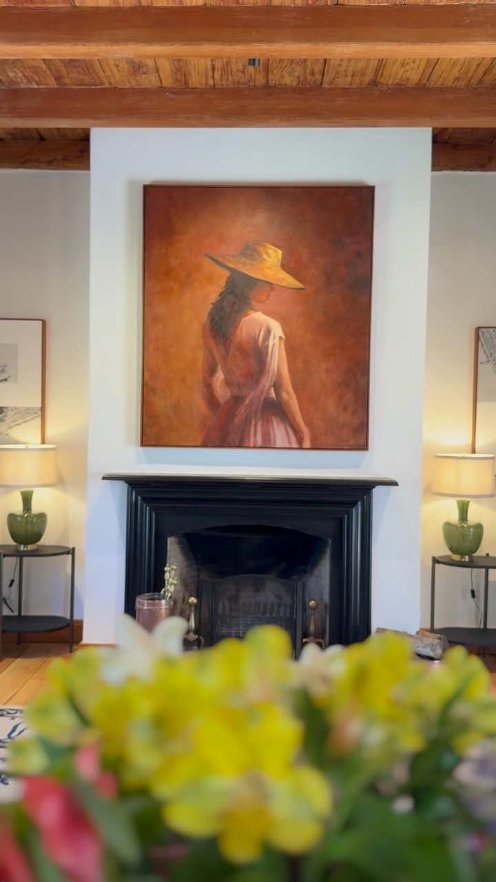 All the Friday feels…

I had to check in with some gallery spaces yesterday, dropping new work, collecting sold work. Since the errands took me the other side of our mountains, I figured I might grab the opportunity to see if I could take a cheeky detour to check in on my biggest canvas yet…

…so grateful to the team at @ricketybridgewines for letting me sneak in before their guests arrived. They had no idea I was coming and yet I was met with such warmth and affection. Big shout out to Gugulethu at the gate, Owami, Yolandi, Theo, Leoni and the rest of the team who made me - and my painting - feel right at home. 

A question for you all: what would you name this wistful lady of the valley? …