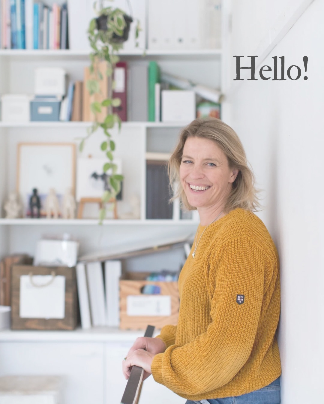 Hello! 

In spite of my relative inactivity up here, I see I have gained a few new followers to my account 🤗

So, firstly, welcome! Here’s a post to introduce myself and to give you a little more insight into who I am, where I come from, and what makes me tick. 

If you’d like to find out more about me, please do head to my website (the link is in my bio) which has been revamped a bit. But which is still - like me - a work in progress!

If you’d want to see more of my work, again - head to my website. Lots of works still to be loaded up there. Bear with, please.

Better still, sign up to my newsletter (yup, the link for that too is there in my bio😁). That way you can also be first to know where my work is showing 

And, if you’d have any questions, or want to know anything else about me, pop me a comment or a DM. 

Look forward to getting to know you better!

Artfully yours, 

Ros x

(All artwork and photos my own)